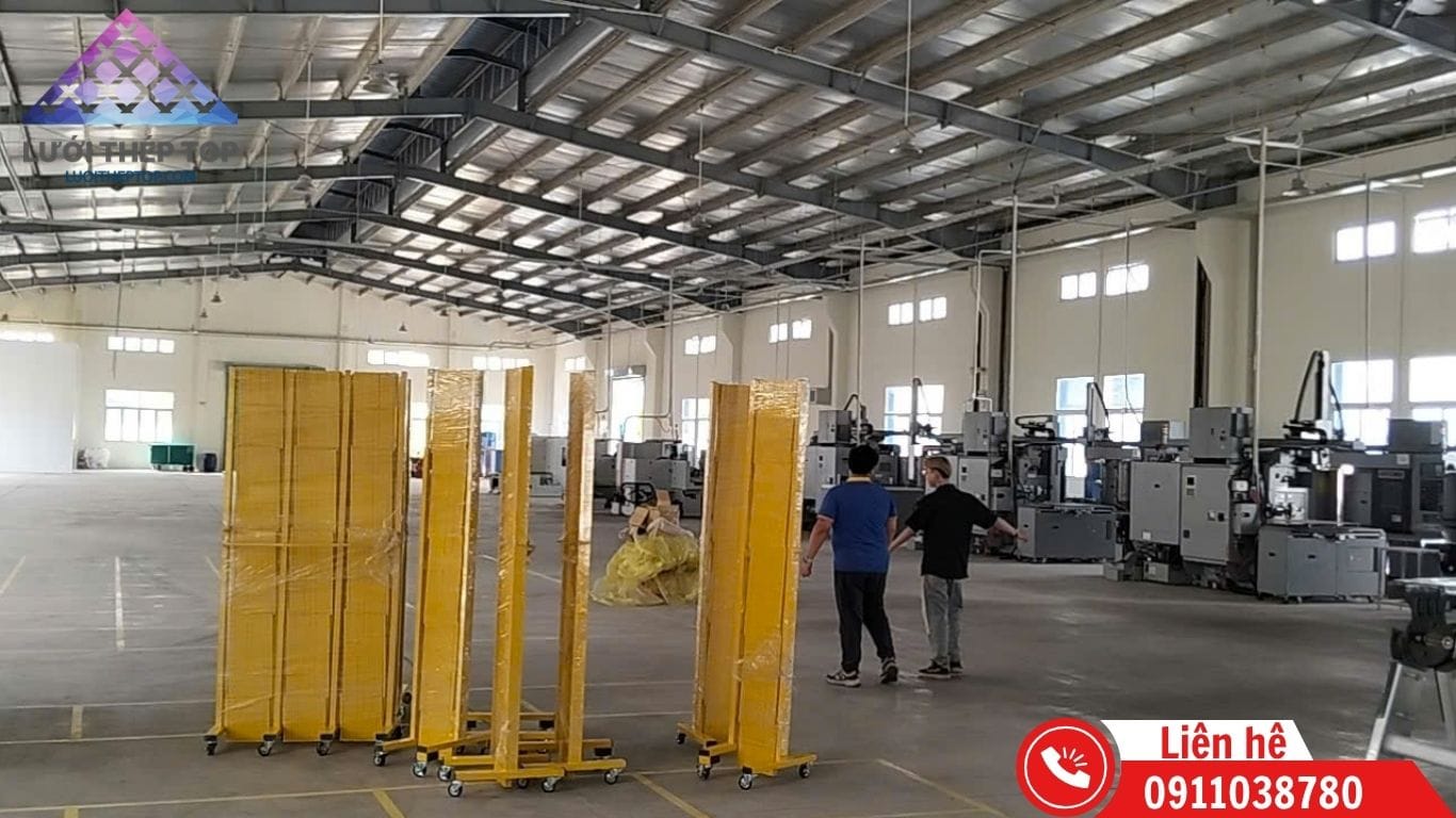 Hàng rào nhà cấp 4.jpeghang-rao-di-dong-gap-gon-tiet-kiem-dien-tich