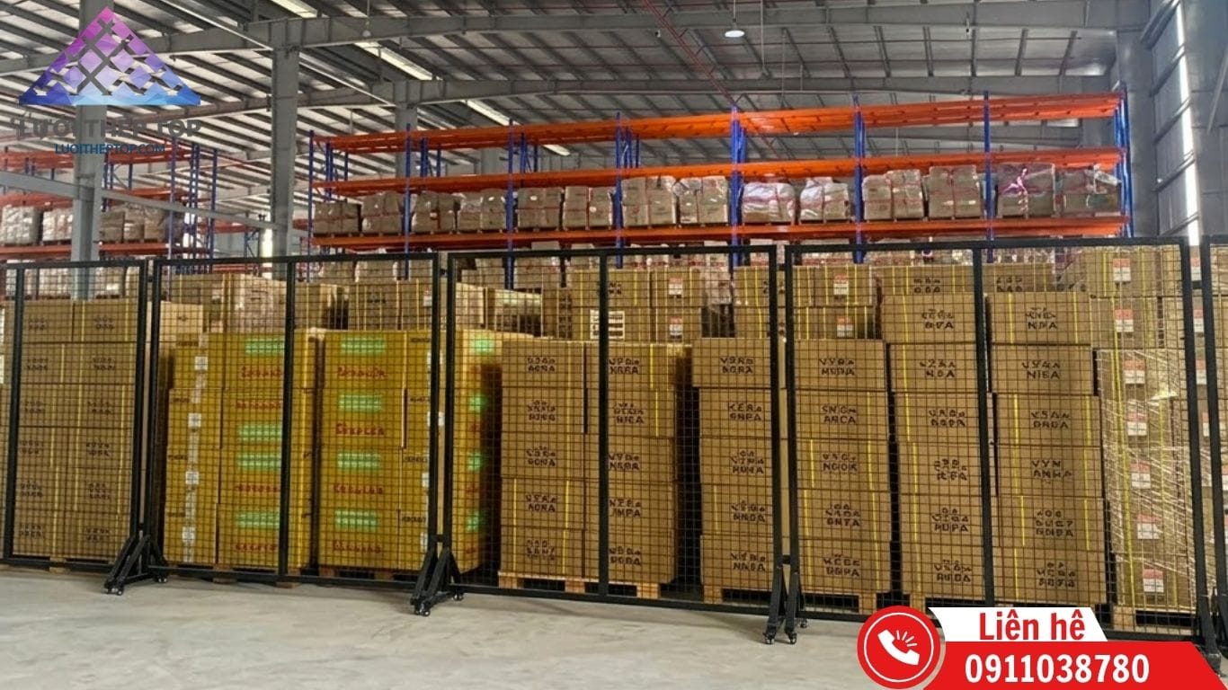 Hàng rào chắn di động có bánh xe có dễ bị lật không? Cách chọn quy cách an toàn