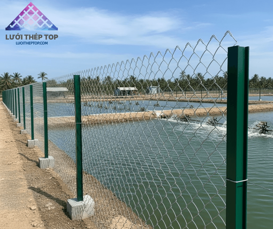 Chi phí làm hàng rào lưới B40 phụ thuộc vào quy cách lưới, loại trụ và khối lượng thi công thực tế