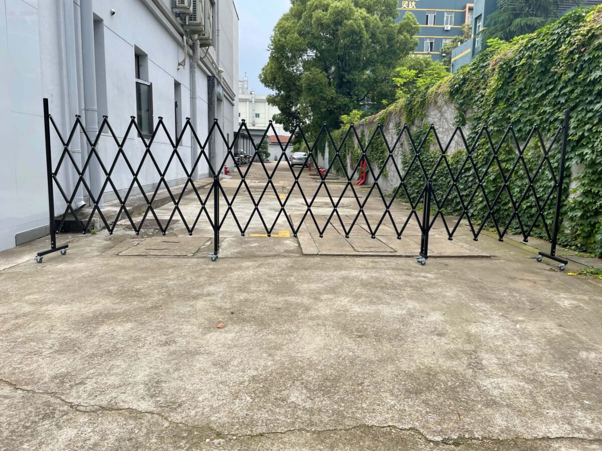 Hàng rào xếp di động gấp gọn